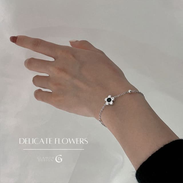 GLAMOR✨ กําไลเท่ๆ Delicate Flowers ข้อมือเงิน เงินแท้ สร้อยข