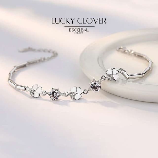 ESCOBAL สร้อยข้อมือเงินแท้ Lucky Clover สร้อยข้อมือเพชร Mois