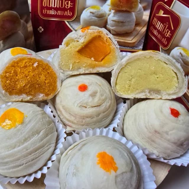 ขนมเปี๊ยะไส้รวม 3 ไส้ ( ไส้ถั่ว/ไส้ถั่วไข่เค็ม/ไส้ฝอยทอง ) 6