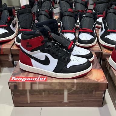 NIKE AIR JORDAN 1 HIGH OG “BLACK TOE” สินค้าของแท้100% ป้ายไทย พร้อมส่ง