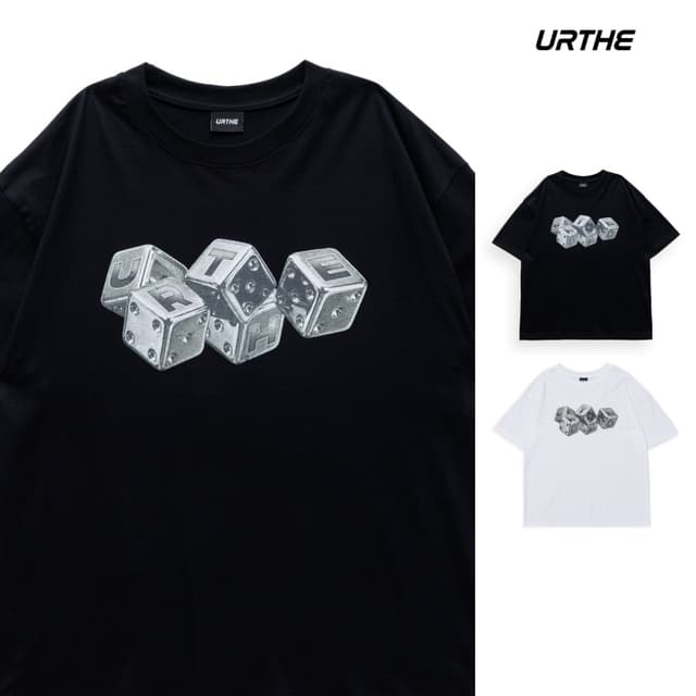 URTHE - เสื้อยืด สกรีนลาย รุ่น DICE TEE